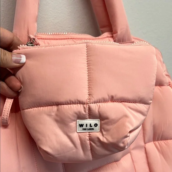Wilo The Label | Pink Weekender Tote Bag Set w/Crossbody Stap 💖 - Picture 7 of 12